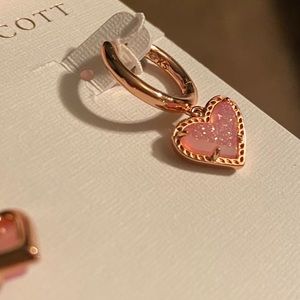 Kendra Scott Ari Heart Huggie Earrings